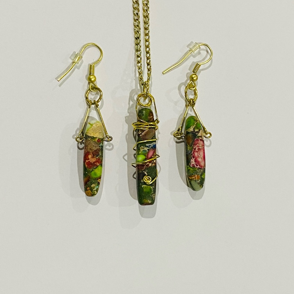 HANDMADE Necklace and Earring Set